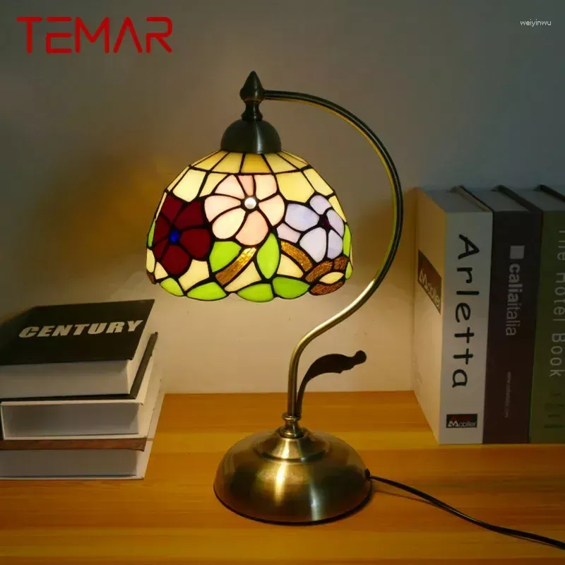 Lampade da tavolo Temar Tiffany Lampada American Retro Soggiorno Camera da letto Lussuosa scrivania in vetro colorato