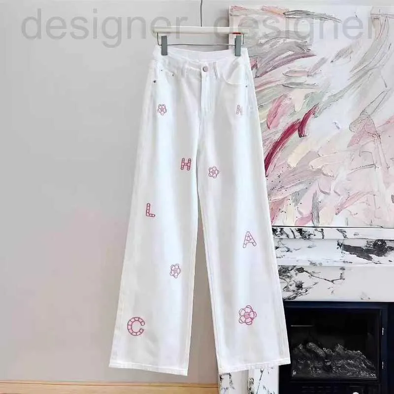 Marchio designer di jeans da donna CH bianco industria pesante Lettera ricamata rosa Lega larga 2024 primavera Nuovo pantaloni gambe a vita alta 93SX 93SX