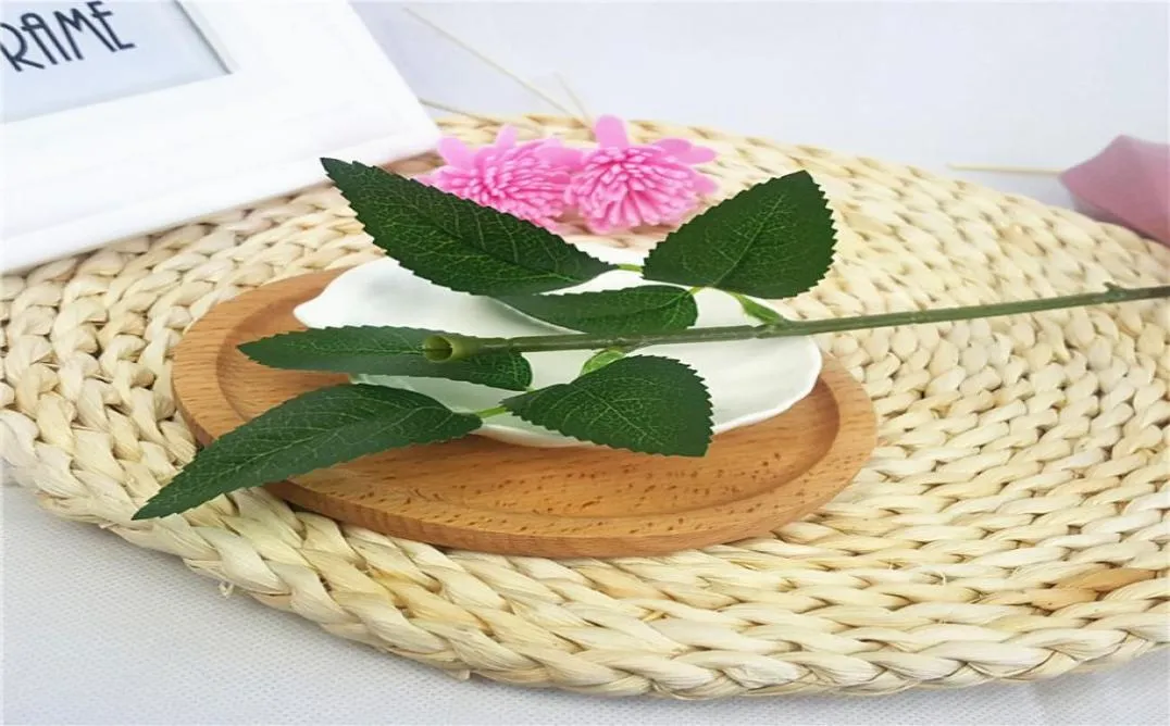 50 PCS 25 cm Artificial rose stems Simulation Of Artificial Plastic Stem Leaves Rose Stem Silk Wedding Decoration Holding a Rose8379997