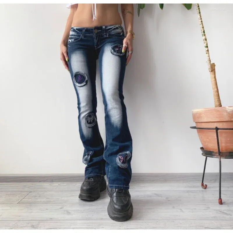 Jeans femminile Europa e negli Stati Uniti 3 Elastico a bassa vita ricamo micro-tre-trumpetta rotto in una farfalla signore