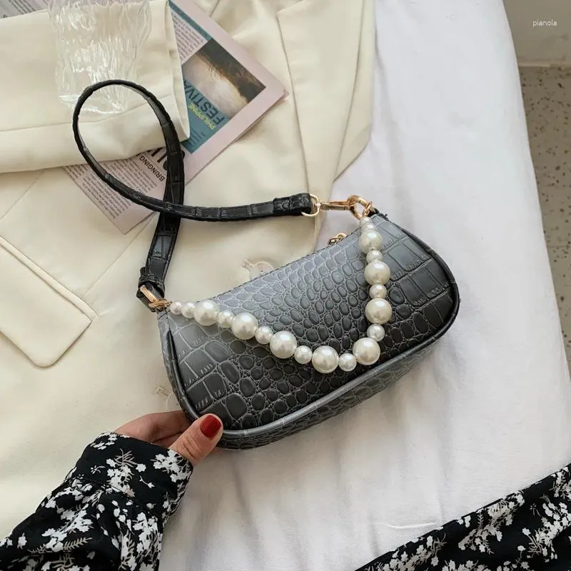 Axelväskor Pearl Design Stone Pattern Pu Leather Underarm For Women 2024 Travel Handbag Fashion Luxury Crossbody Pures