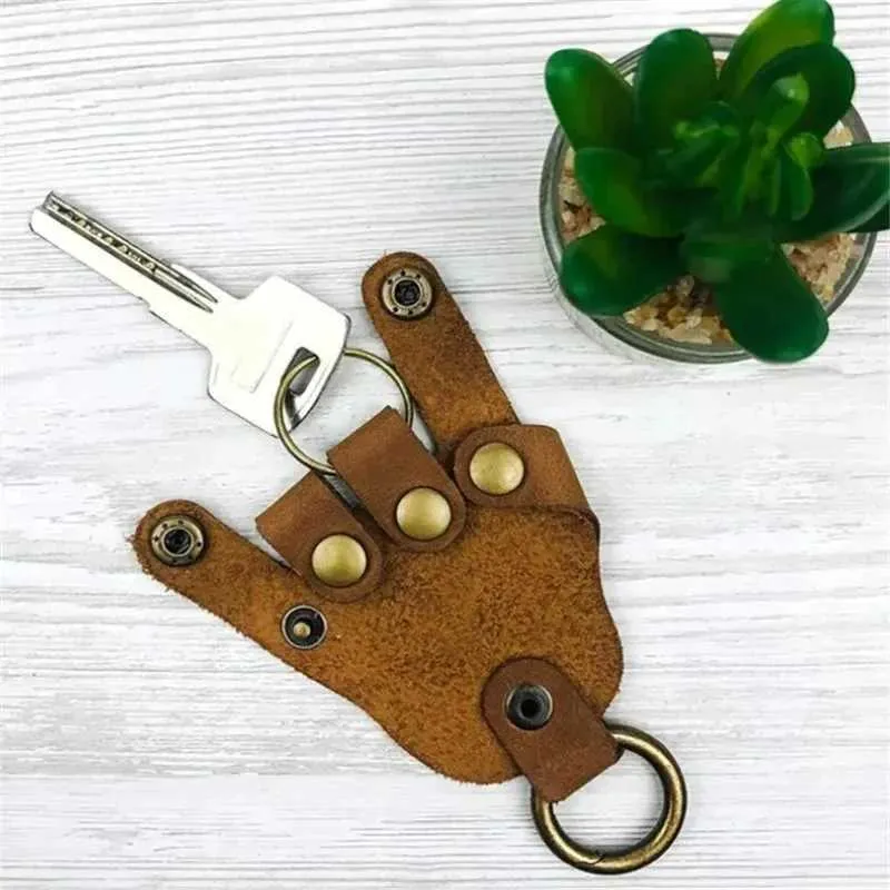 Keychains Lanyards Interesting Middle Finger Leather Keychain Creative School Bag Car Pendant Key Storage New Pavilion Gift Q240429