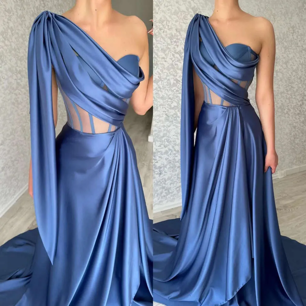 Jurks een prom marineblauwe schouder glamoureuze satijnen avondjurken Bone Bodice Slit Formele lange speciale OCN -feestjurk