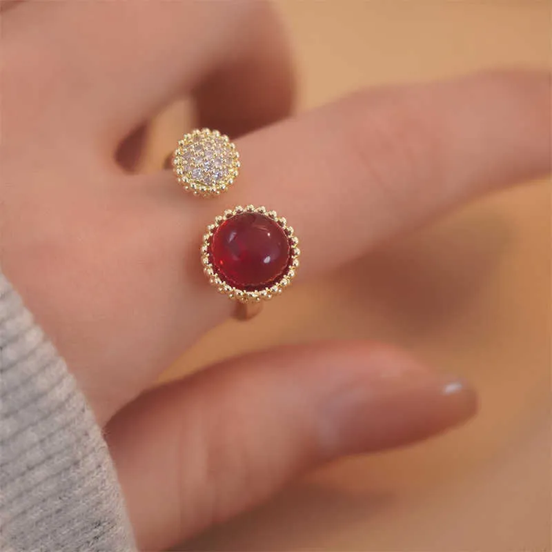 Cheap price and highquality jewelry ring Suitable for Red Luxury Ring Elegant Exquiwith common cleefly