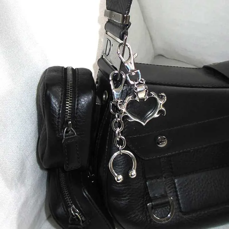 Keychains Lanyards Punk Charm Horseshoe Clip Keychain Koreaanse mode Geometrie Backpack Hanger Gothic Accessories Keychain Grunge Rock Jewelry Q240429