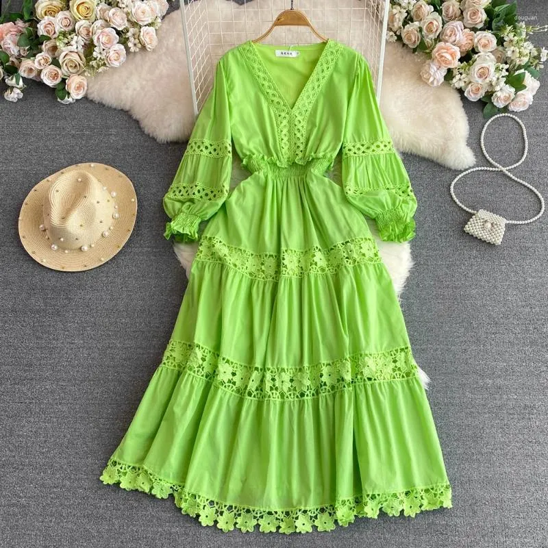 Casual Dresses Autumn Maxi Dress For Women Lace Patchwork Cascading Big Swing Female Robe V-Neck Vintage Long Sleeve Green/White Vacation