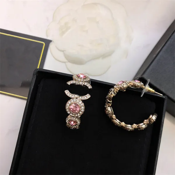 2024 Cclies Stud Hoop Boucles d'oreilles Pearl Diamond Drop Gold Cring Designer For Woman Fashion Not Fade Widding Femmes Chanells Oreilles 126