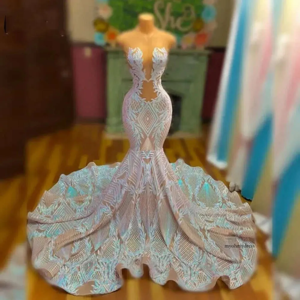 Sparkle Sequin Robes de bal pour la femme 2024 Couce Sheer Elegant Sirène Party Robe Gala Luxe Robe de soirée Long 0431