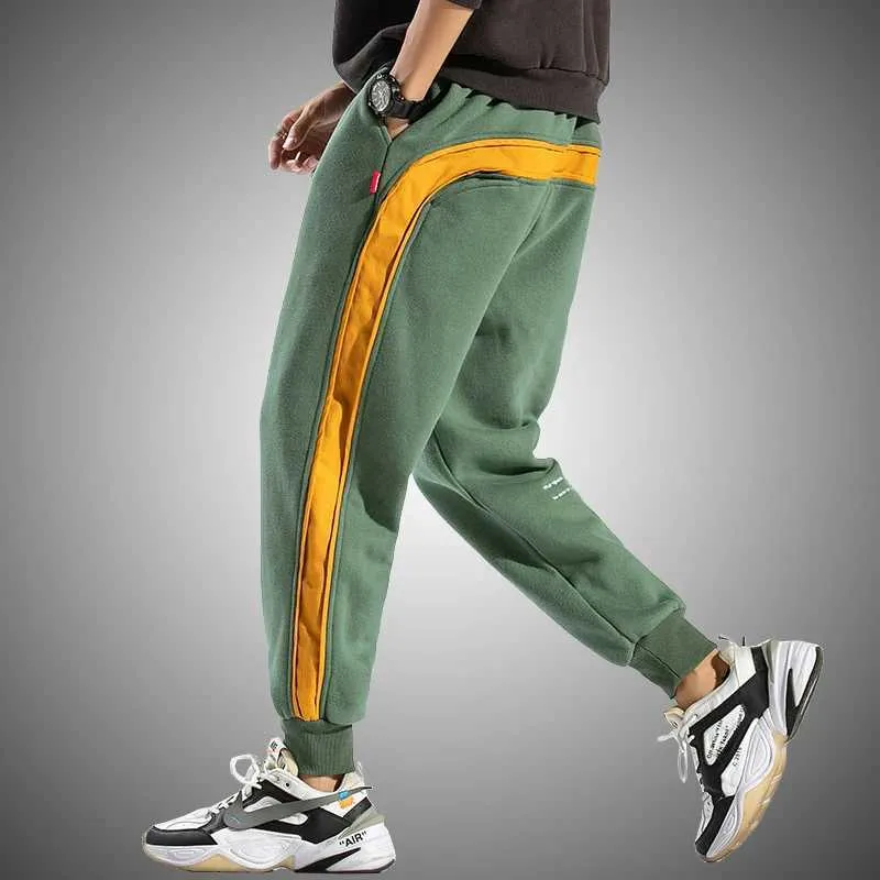 Pantalon masculin 2021 Pantalon de sport à rayures Side pour hommes Nouveaux pantalons de jogging pour hommes à la mode