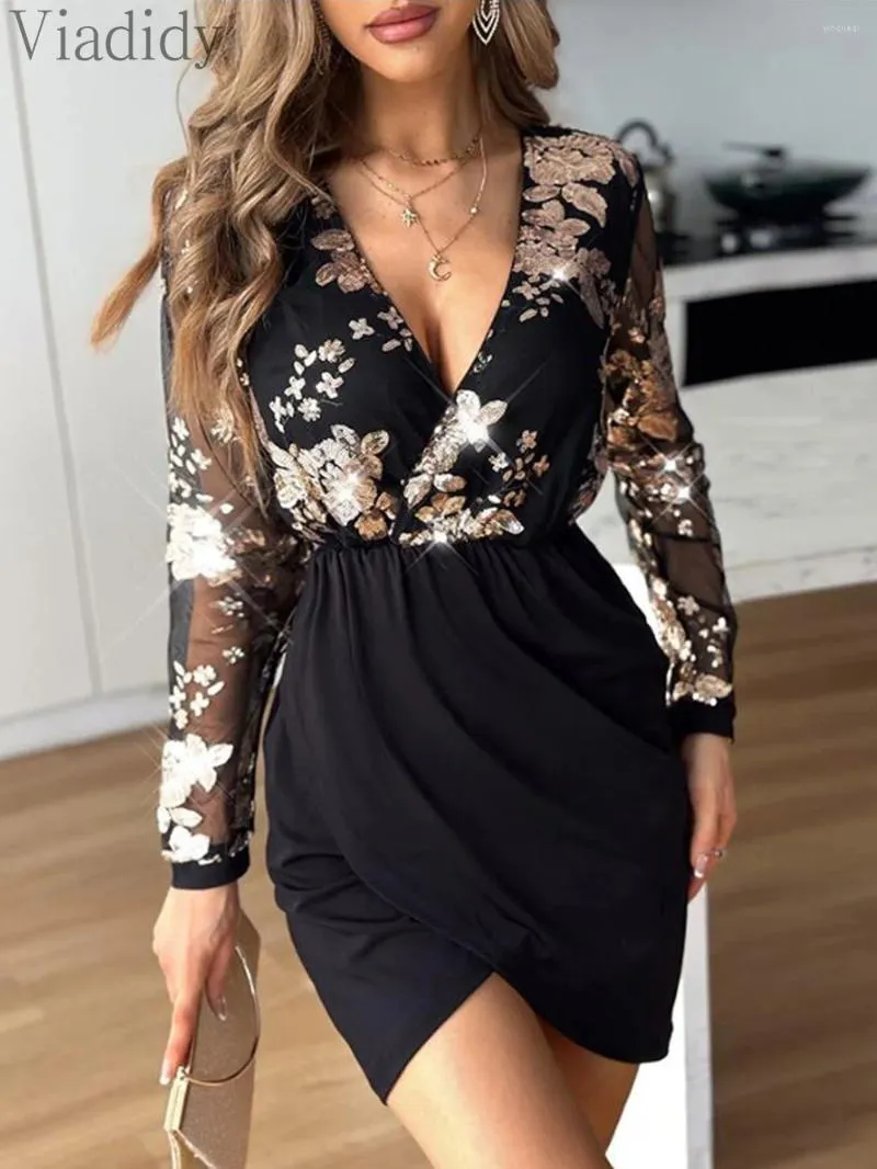 Lässige Kleider Frauen elegante Kontrast Pailletten Stickerei Sheer Mesh Long Sleeve Ruched Party Dress