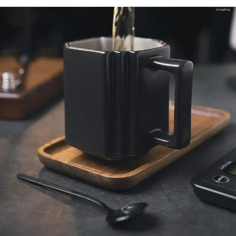 Tasses Style européen 400 ml Coupe de café en céramique Rétro set American Mug Office Soucoucer Livrer la table de table Decoration