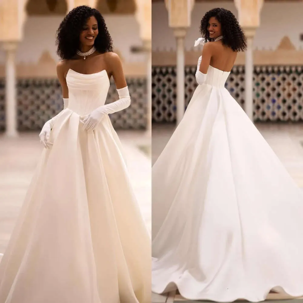 Robes de mariage plis sans bretelles vintage une ligne robe balayage train robffle robe de mariee robes de mariée