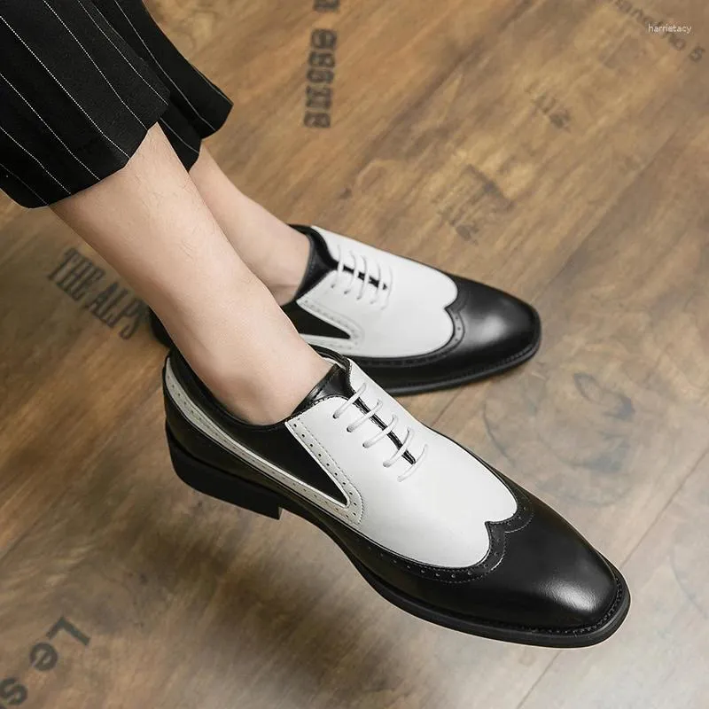 Chaussures décontractées printemps noir blanc en cuir pour hommes de haute qualité robe de mariée de créateurs de bobines d'affaires MO-12