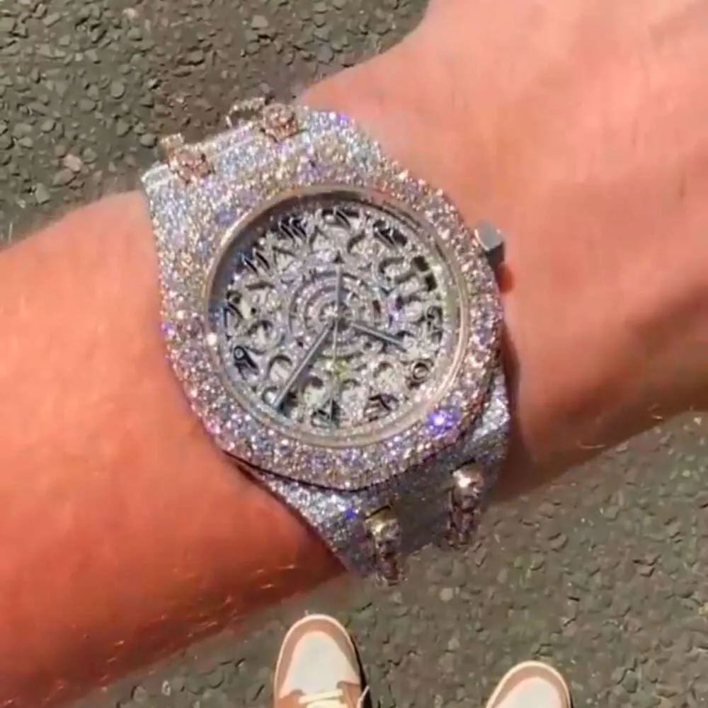 Совершенно новый высокий iced out mossanite watch бесцветные алмазные часы для мужчин Лучшее качество оптовая цена