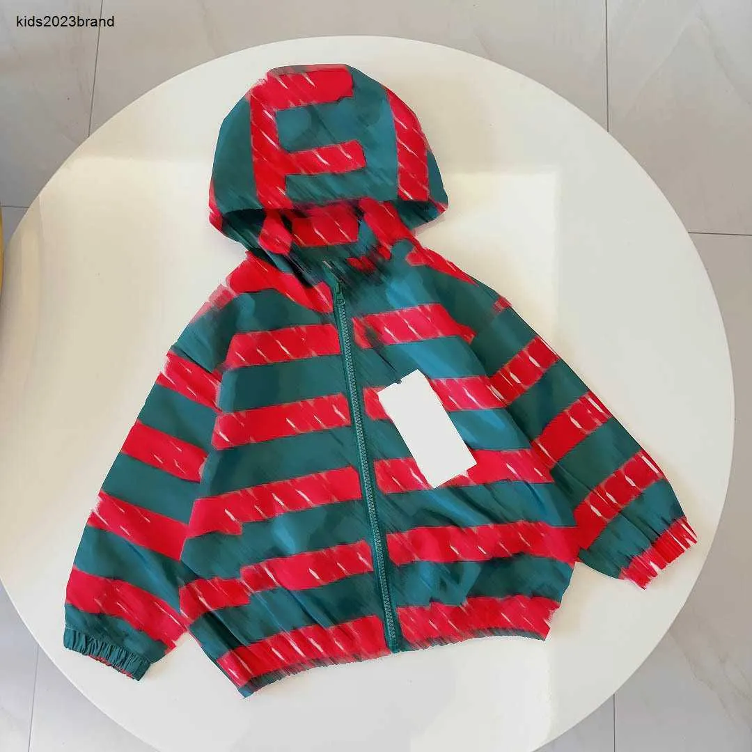 Vestes à capuche pour enfants, nouveau design à rayures colorées, manteau pour bébé, taille 100 à 150, vêtements d'extérieur pour garçons et filles, vêtements de protection solaire pour enfants, Jan20