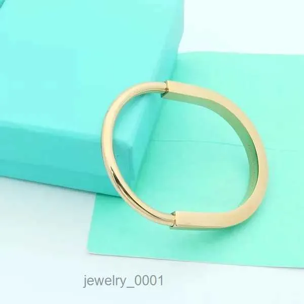 Pulseira de bloqueio de designer em aço de titânio pulseira em forma de U para mulheres e homens joias de luxo 3GJV