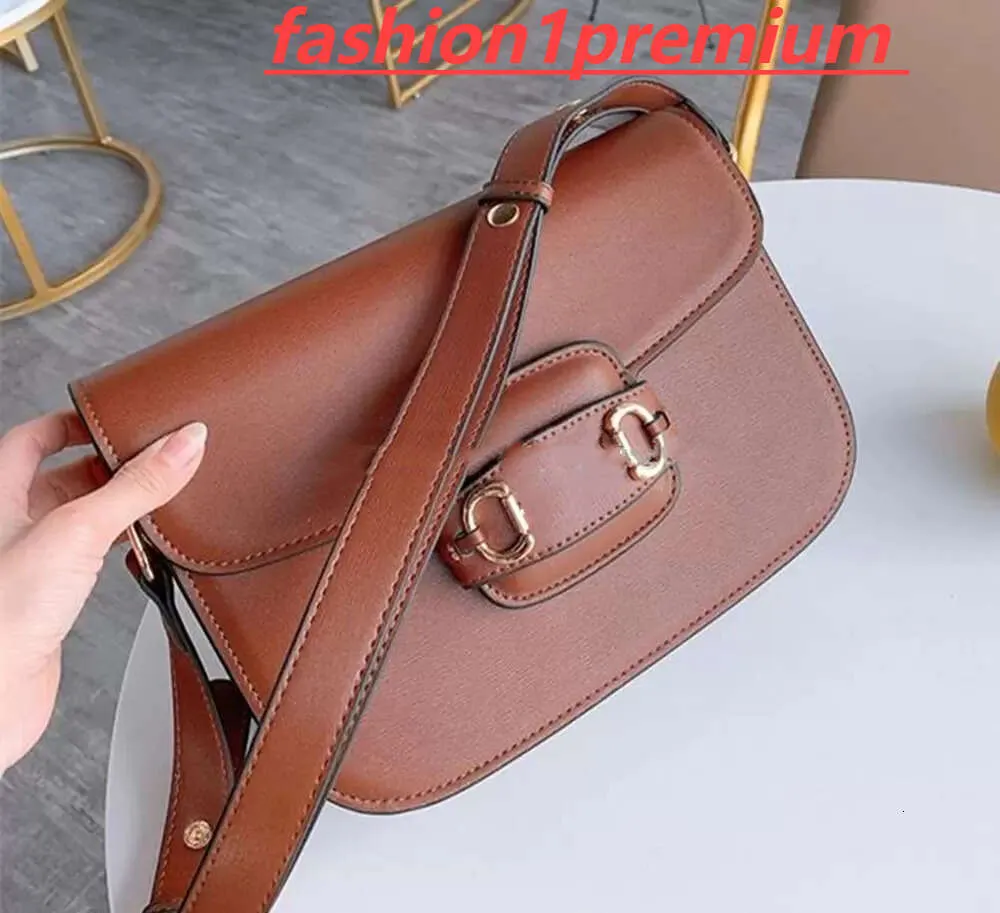 Sadelpåse aftonväskor retro sadlar handväskor lyxdesigners sätter in spänne äkta läder axel messenger klaff crossbody rem handväska