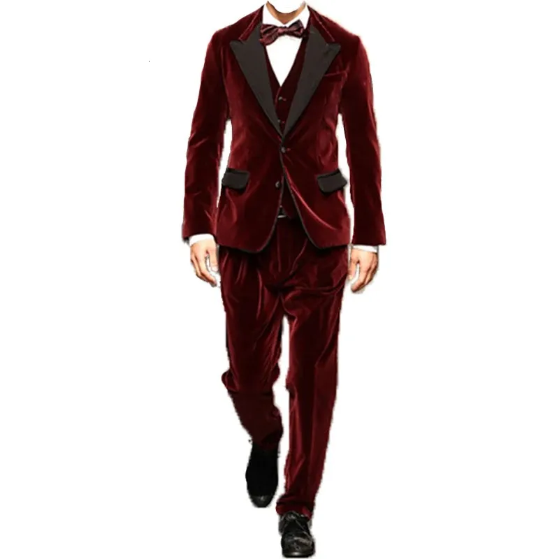 Smoking rosso Abito da uomo per abiti da ballo di nozze Abbigliamento da sposo Businrss Cena Party Tre pezzi Abito da uomo Giacca Pantaloni Gilet 240123