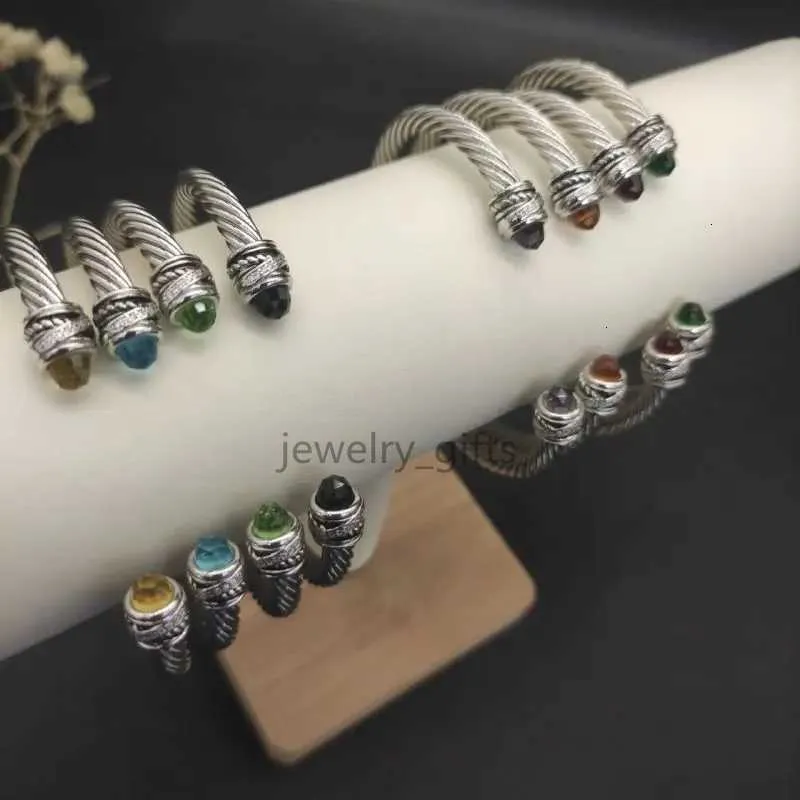 Bracelets de créateurs incorporés pour dames 5 mm de luxe de luxe bijoux de bijoux rotatif adapté à la circonférence de la main de la main 15-20cm de haute qualité Gire