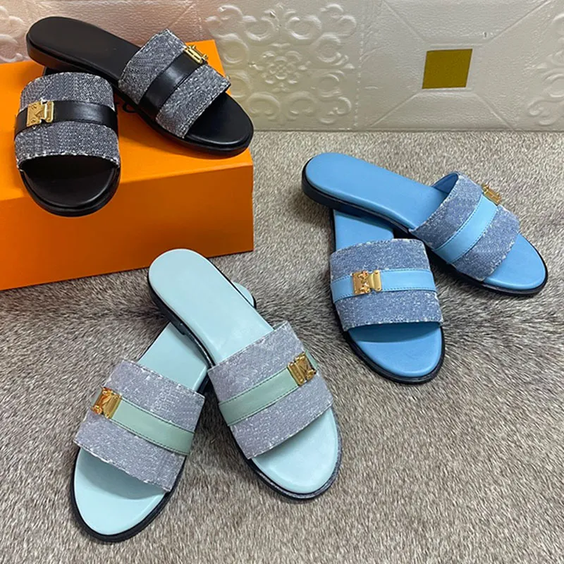 Slippers Platte Mule Slide Sandalen Metal Lock Dames Slippers Designer Schoenen Zomer Strand Platte Slipper Luxe Dennin Leer Comfortabele Slip-On Dames Luie Schoenen 35-40