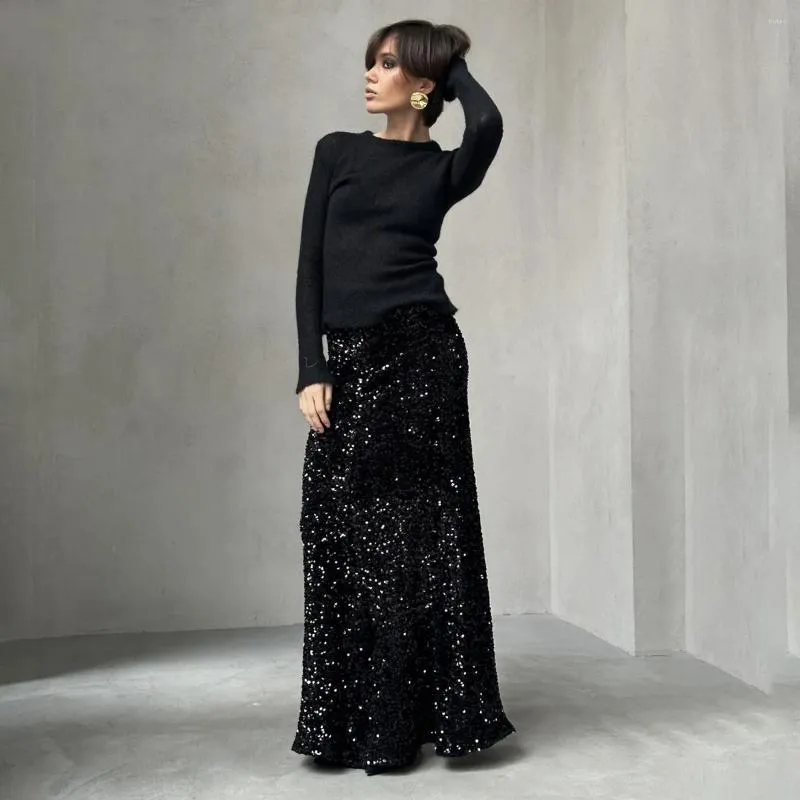 Röcke Eleganter Samt-Seiden-Pailletten-Damenrock 2024 mit tiefer Taille, lange Streetwear, klassisches Jahr