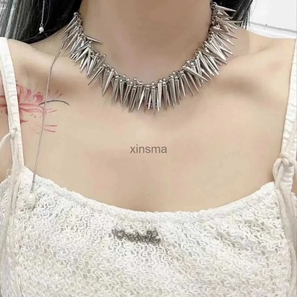 Chokers Punk Dichte Geklonken Ketting Fringe Mode Punk Persoonlijkheid Choker Trend Metaal Overdreven Hals Sieraden Accessoires YQ240201