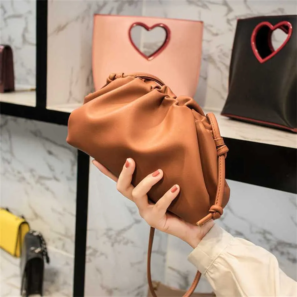 Sell High Quality Tote Bag Ladies Fashion Folded Cloud Soft Leather Crossbody Bags One Shoulder Clutch Casual Dumpling Luxury Womens Bag 231103