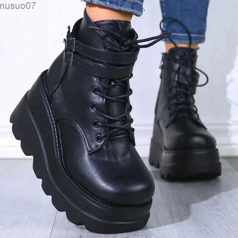 Stövlar 2023 Ny Spring Autumn Fashion Platform Wedge Boots Ankel Kvinnor Punk Style Round Toe Cross bundna Womens Boots Botines de Muj