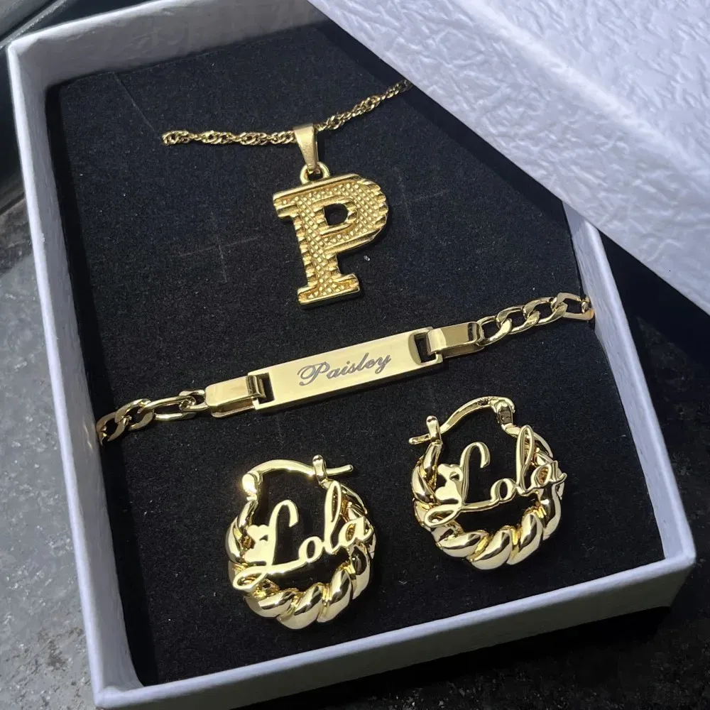 DUOYING – ensemble de bijoux personnalisés avec nom, Mini boucles d'oreilles, cerceau, Bracelet avec nom, en or 18 carats, cadeau pour enfants, 240119