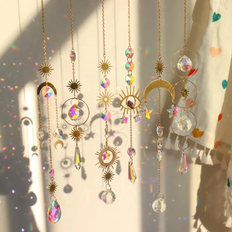 Décorations de jardin Crystal Suncatcher Sun Moon Stars Prism Perles Rainbow Balls Tear Drops Catcher pour la décoration suspendue Windows Pendentif