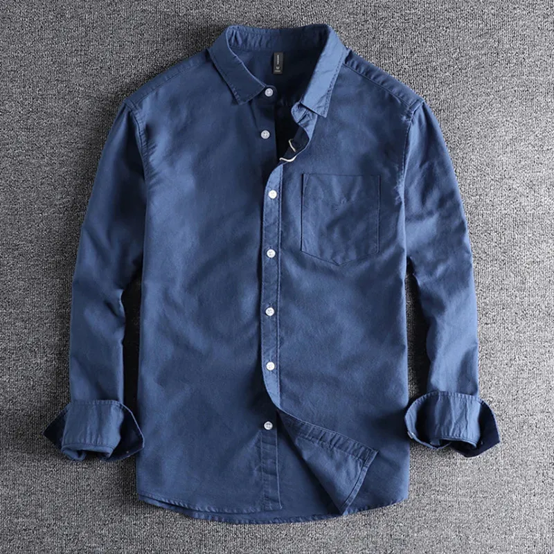 Podstawowa minimalistyczna kurtka koszuli dla mężczyzn Pure Bawełna Oxford Wojskowe światło Casual Work Safari Style Style Męskie Topy Koszula 240201