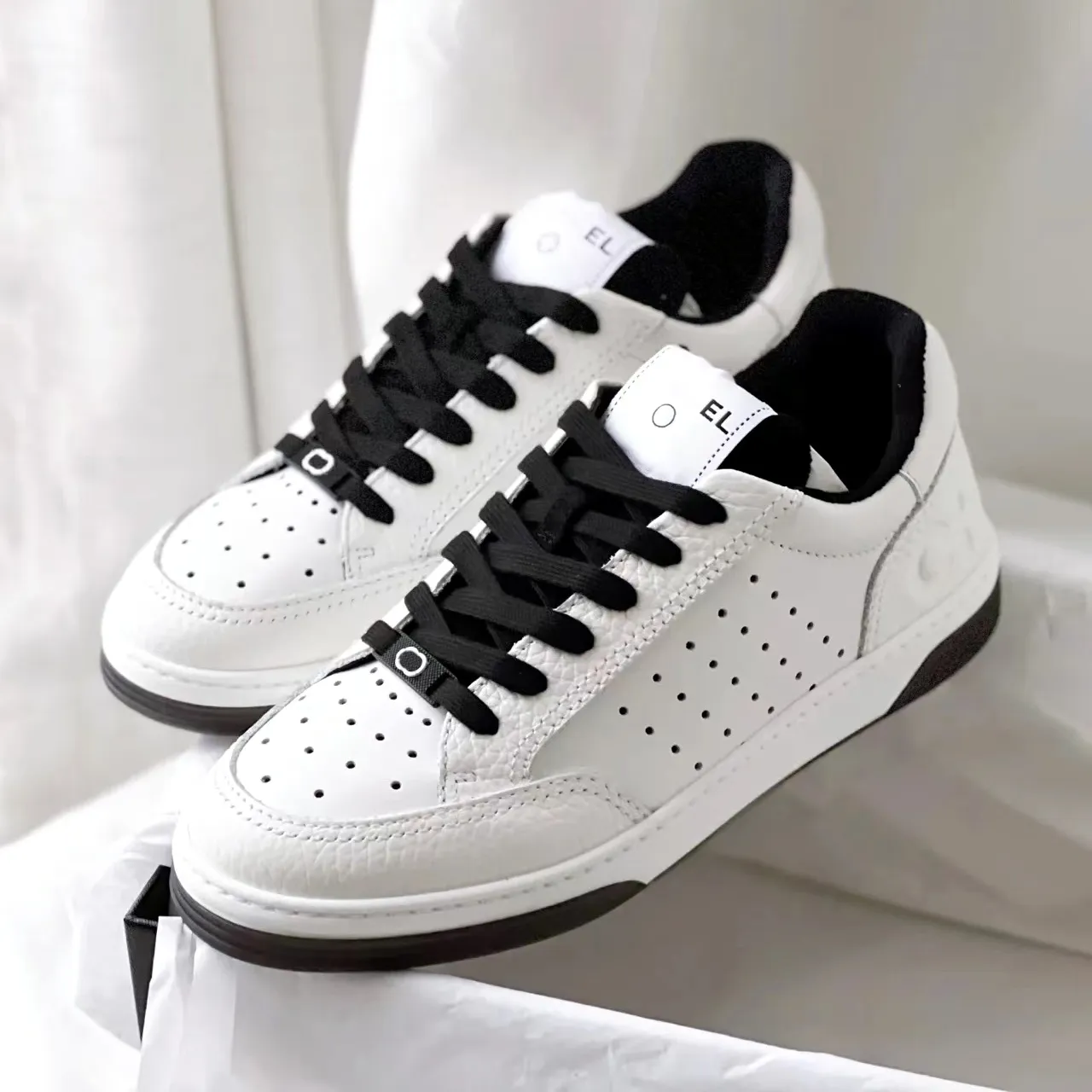 kvinnor mode casual skor klänning kid run sko vit mens lyx designer kanal canvas basket sko skum löpare gummi platt tränare svart vandring utomhus sneakers