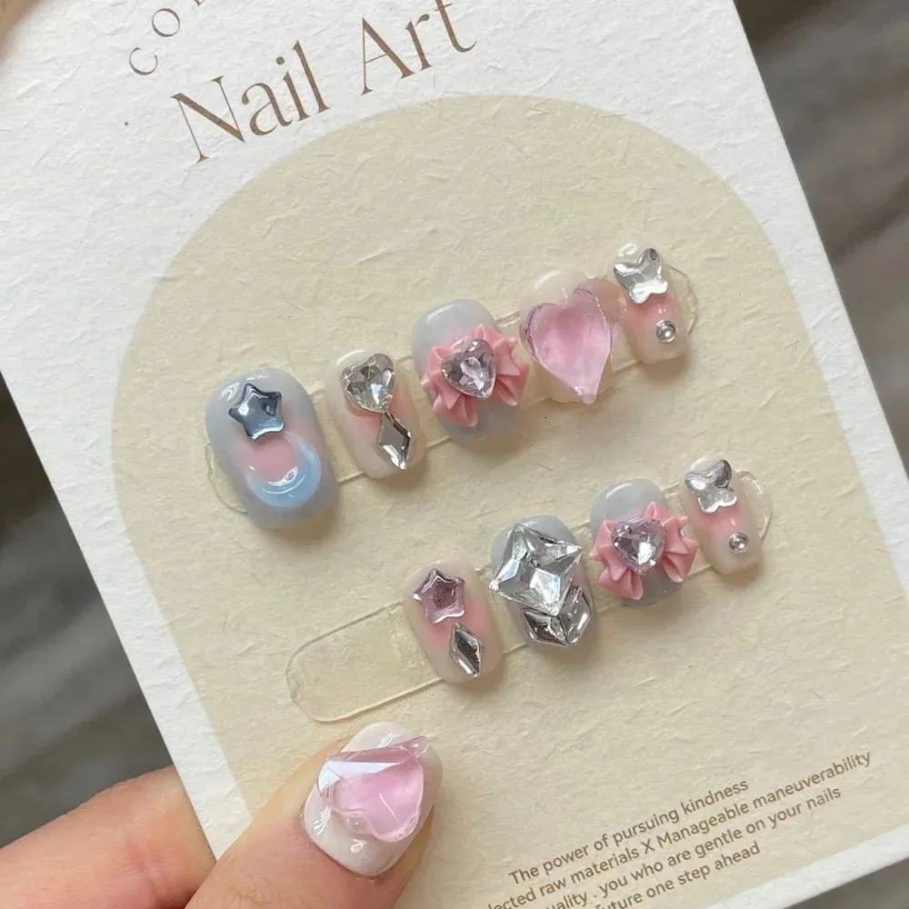 Handmade Cute Press on Nails Short Pink Korean Kawaii Reusable Adhesive Fake Nails Charm Design Artifical Nail Tips Manicure Art 240201