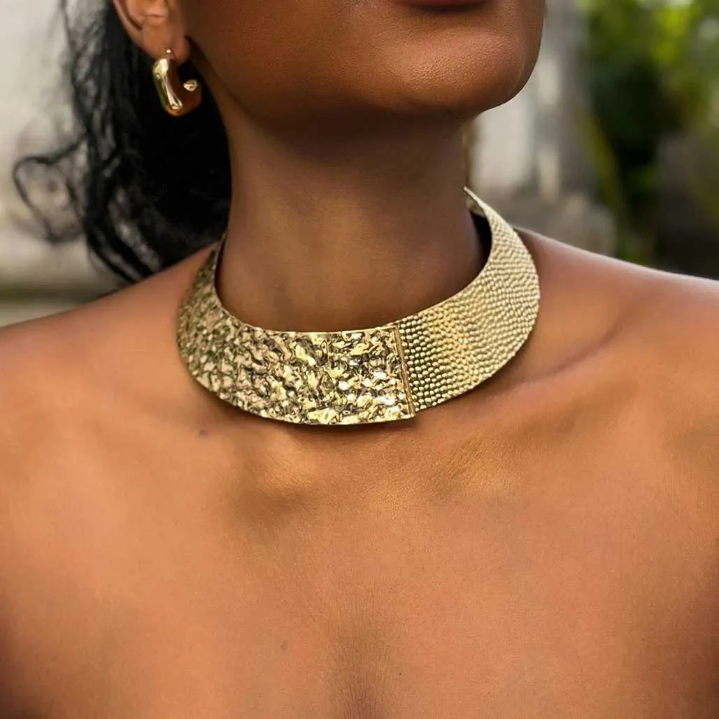 Chokers afrikanska överdrivna vikmetalltråd öppna moment choker halsband kvinnor guld färg justerbar kedja grunge smycken steampunk män yq240201