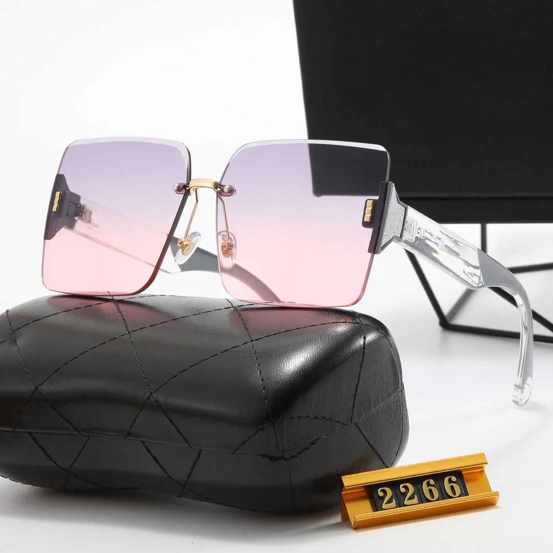 Overseas New brand Sunglasses Mens and Womens Large Square Street Photography Classic Tourism Fashionluxury Glasses 2266