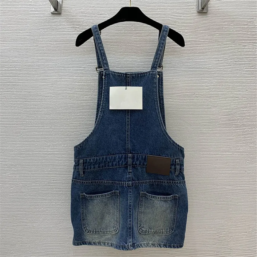 Lyxdesigner denim kjol romper kvinnor jumpsuit bokstäver blå jean rompers big pocket playsuit kjol jumpsuits