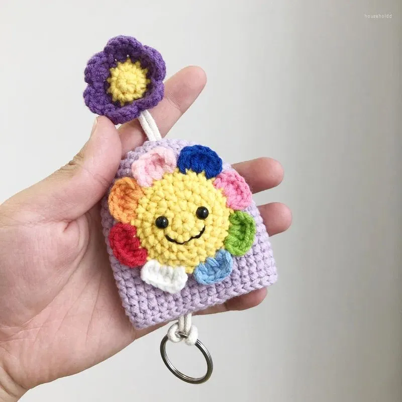 Keychains Cute Creative Kniiting Smiling Flower Keychain For Car Key Holder Useful Keyrings With Storage Bag Keys Accessories