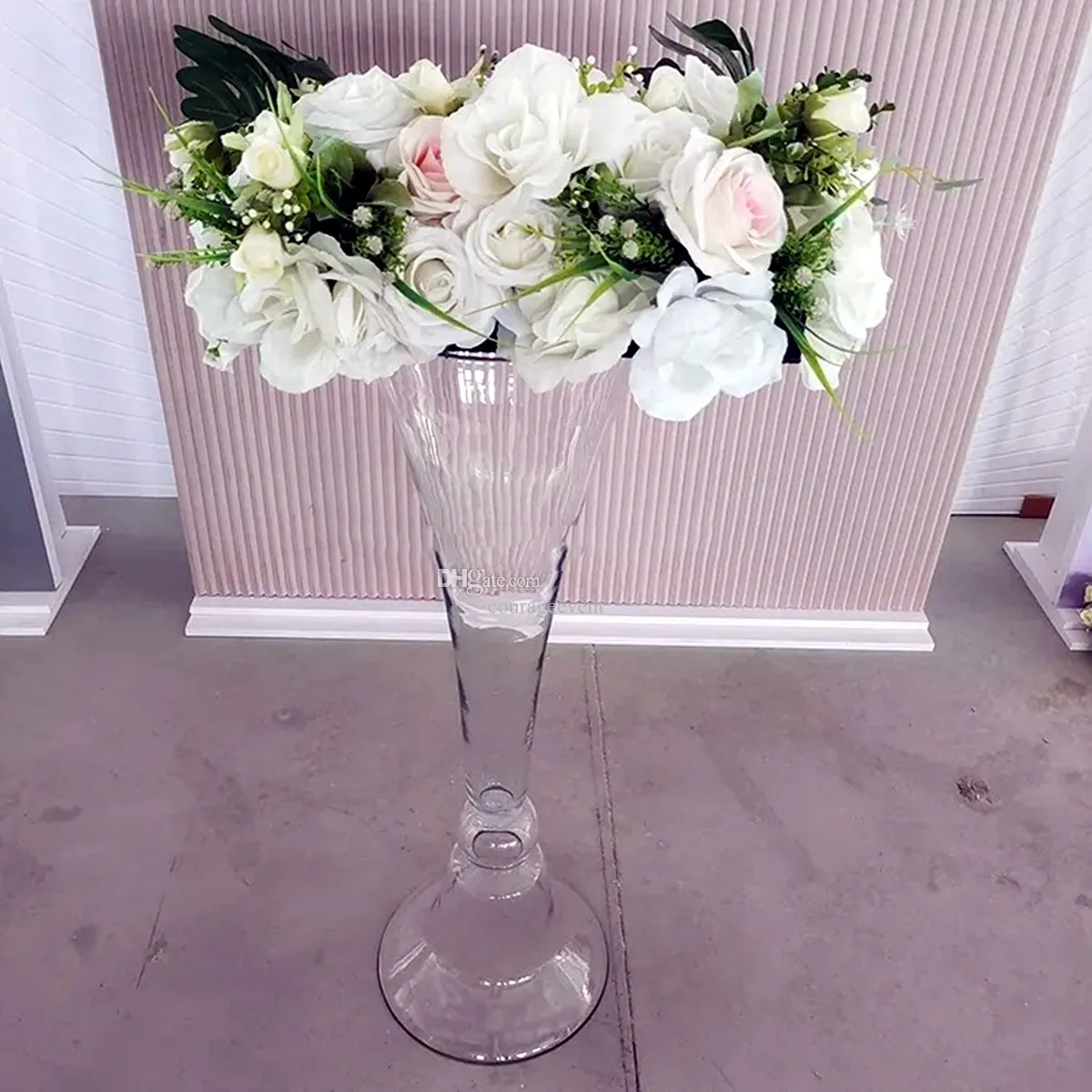 12 Portacandele Votivi In Vetro Verde Con Rilievo Floreale - Per Matrimoni, Centrotavola, Decorazione Casa E Feste - Adatti Per Tealight (LED O Classiche), Diametro 4 Cm