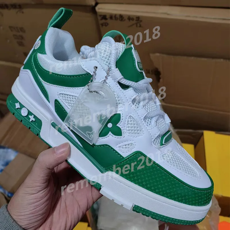 2024 Fashion Classic Luxury Mens Women Nasual Shoes Loves White Trainer Sneakers Printing Low-Top-Top Green Red Black White Retergle 36-45 R202