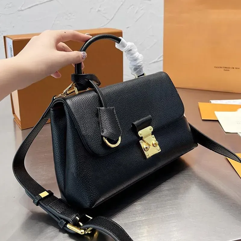 2023 Lüks Çanta Tasarımcı Çanta Çantası Madeline BB Omuz Çantası Deri Crossbody Çanta Kadın Kart Sahibi 9027