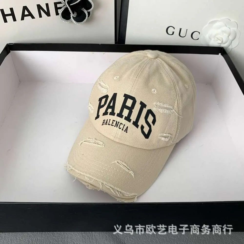 ve bb erkek şapkalar snapbacks kadınlar şapka 2024 yeni tasarımcı Parisli aile kişiliği delikli beyzbol şapkası kadın çiftler mektup moda gündelik düz dil şapkası erkekler