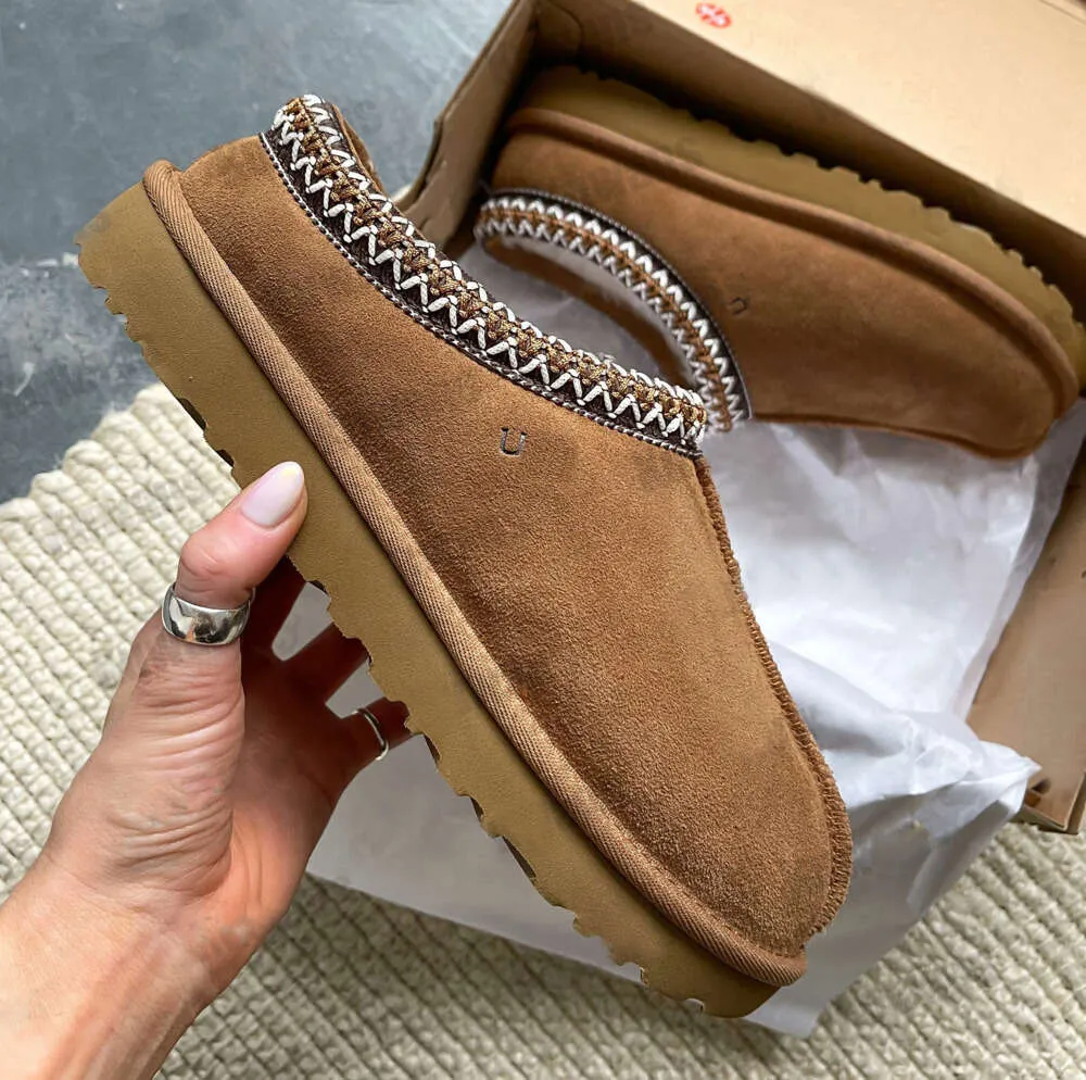 Tasman Ugglis''ug Chinelos Austrália Designer Botas Luxo Tazz Slipper Homens Mulheres Neve Mini Tornozelo Curto Pato Couro Plataforma de Inverno Botas Marrom