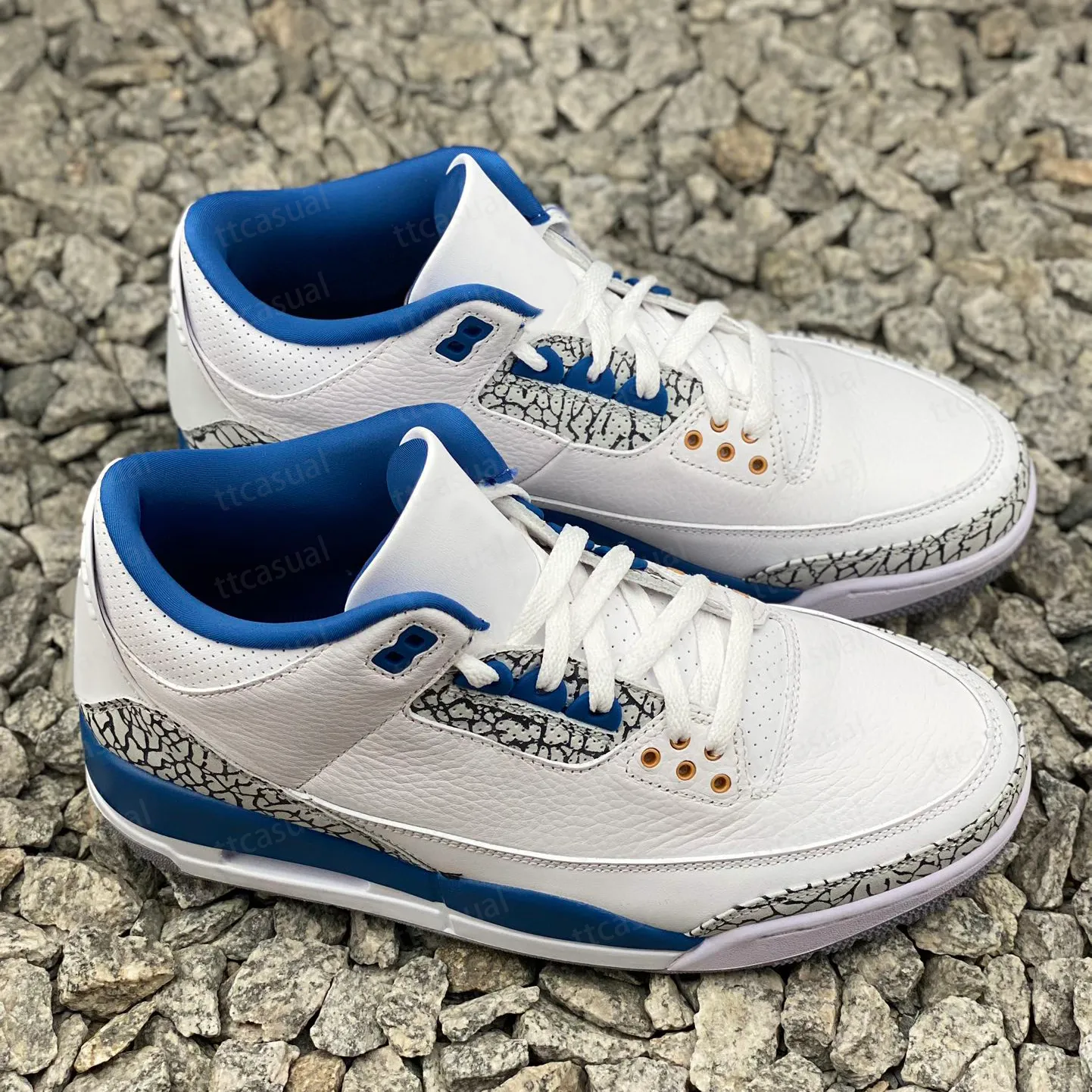 Hommes Jumpman 3s Chaussures de basket-ball Cool Grey Raised by Women Trainers Sport Palomino Wizards Blanc Ciment Bleu Georgetown Knicks Baskets de sport en plein air Chaussures décontractées