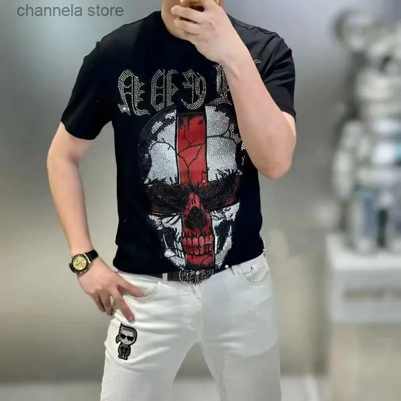 Erkek Tişörtler 2023 Yeni Trend O Boyun Kısa Kol İnce Yaz Moda Rhinestones T Shirt Erkekler Giyim İnce Sıradan T-Shirts 087 T240202