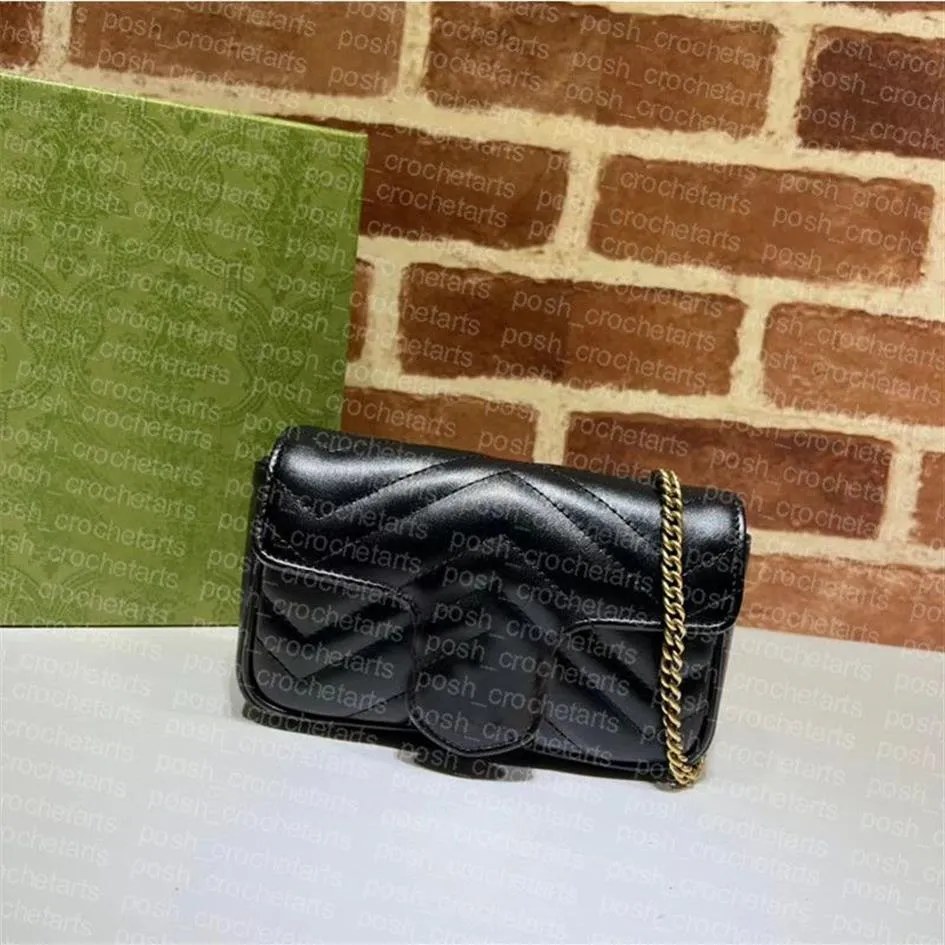 Super Mini Cross Body Bag Genuine Leather Interlocking Chevron Quilted Crossbody Solid Color Purse Sold with box204t