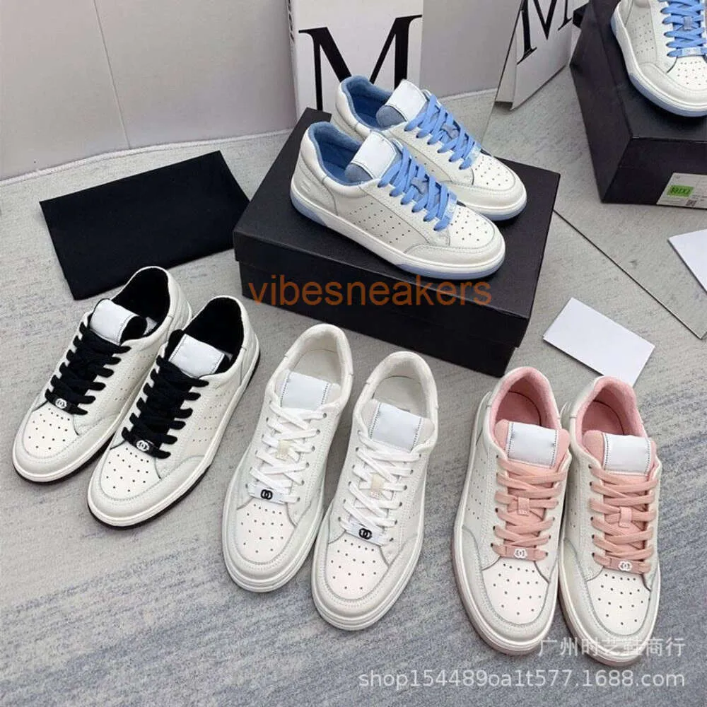 Designer schoenen Chaneles sneaker panda schoenen dames Europese goederen 23 voorjaar platte bodem casual sportbord schoenen c eenvoudige gekleurde schoenen