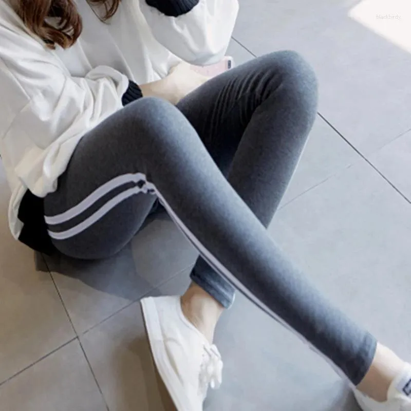 Leggings de femmes coton sport femmes décontracté stretch taille haute polyester fitness leggins crayon pantalon noir blanc rayure