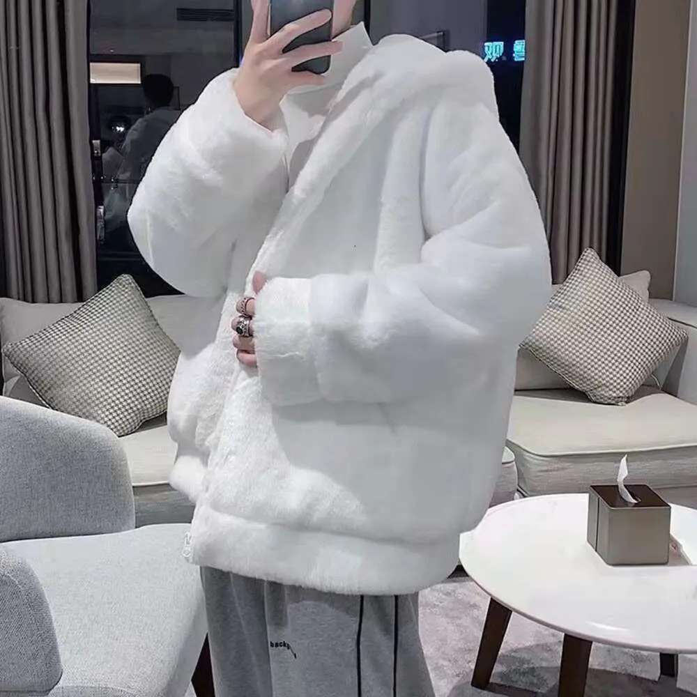 Designer Winter Plush Coat Mens Korean Loose Hooded Lamb Fleece Imitation Fur Thicked Trendy Academy Style 474K