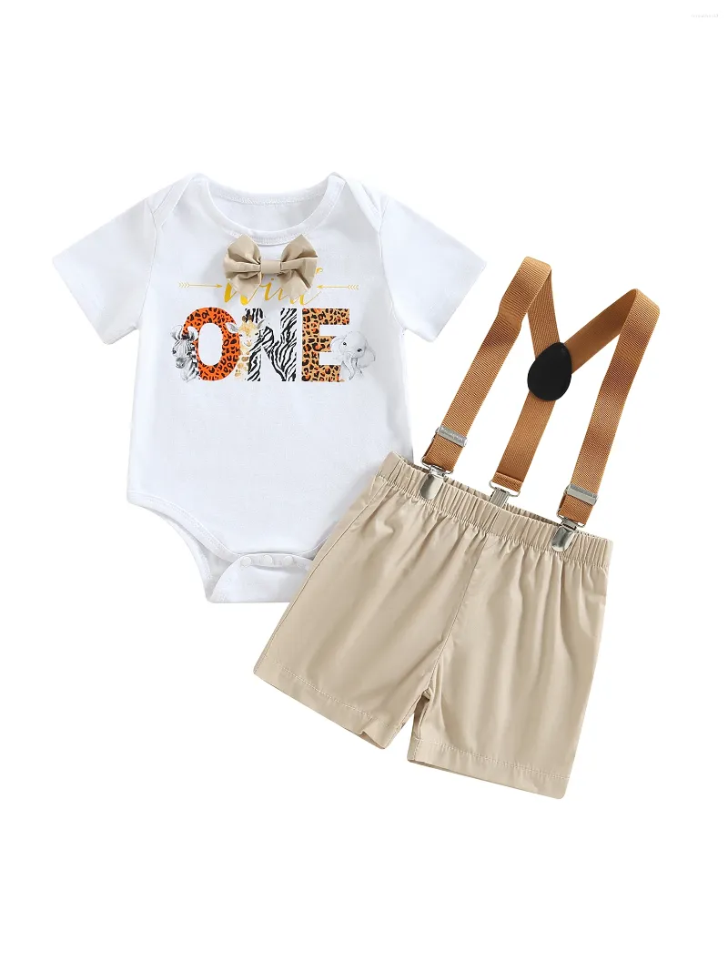 Set di abbigliamento Rborn Baby Boy Primo compleanno Outfit Wild One Lettera Stampa Bowtie Pagliaccetto Pantaloncini con bretelle 2 pezzi Abiti estivi