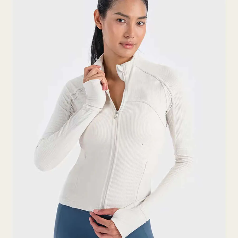 Lu Align Ribbed Women Croped Definate Stand Neck Sports Jacket Utdoor Lätt Hög elastisk fitnessrock Yoga Lu Lemon LL 2024